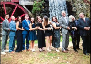 WashU alumnus Marvin Fried MD with family