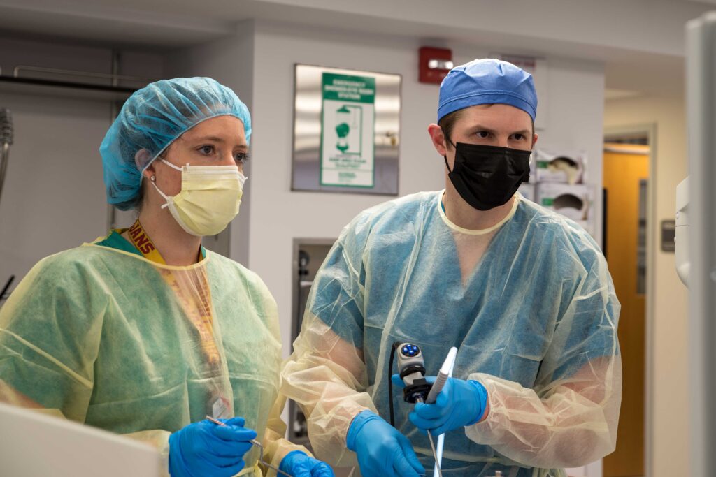 photo of residents in simulation lab