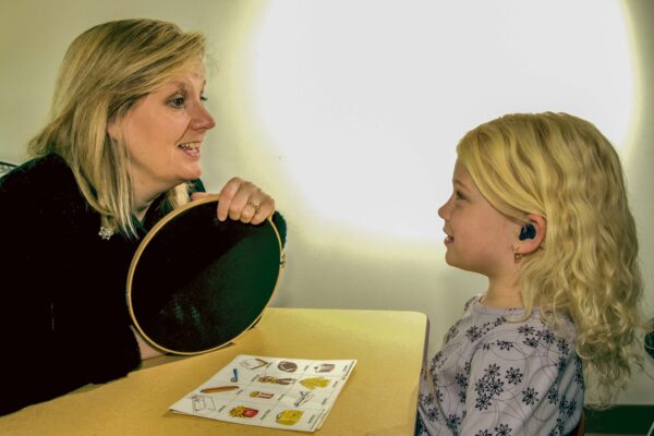 Language development in children with hearing loss: Are cochlear implants the best option?