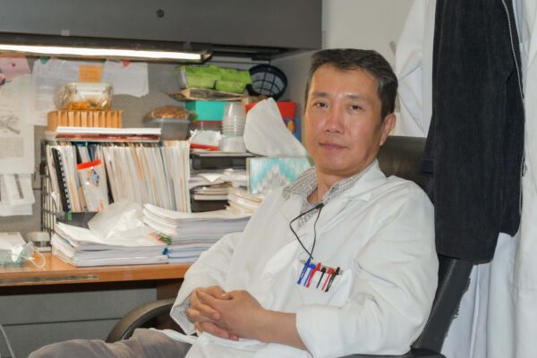 Q&A with Staff Scientist Song-Zhe Li