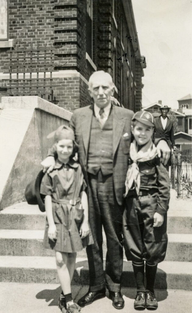 photo of Goldstein with students